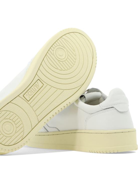 26FW 오트리 메달리스트 로우 스니커즈 AULMLL15 WHITE - AUTRY