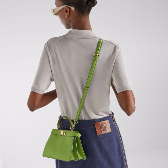 26SS 펜디 토트백 8BN335AWQ0 F1W6A RAIN FORESTOS F1W6A RAIN FOREST OS - FENDI