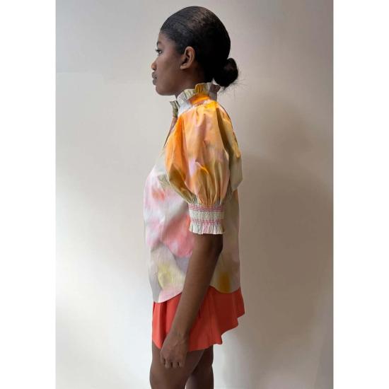  Hope for Flowers by Tracy Reece 블라우스 트레이시 리스의 '꽃을 위한 희망' 반팔 스모크 셔츠, 은은한 꽃무늬 - OTHER BRANDS