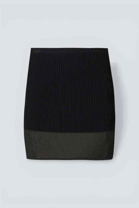  아말리 뢰게 호베 숏 스커트 A. 로에지 호브 기티 스커트