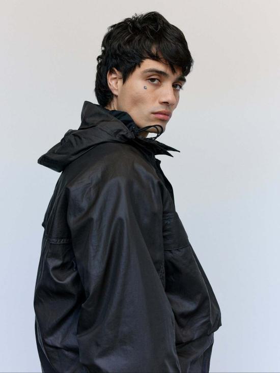  르메르 자켓 에스프레소 나일론 반팔 레인 파카 에스프레소 - LEMAIRE