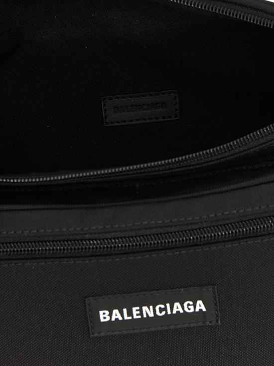 25FW 발렌시아가 익스플로러 벨트백 4823892JMF71000 - BALENCIAGA