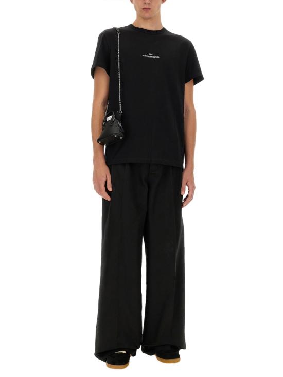 26SS 마르지엘라 디스토티드 로고 티셔츠 S30GC0701 S22816900 BLACK - MAISON MARGIELA