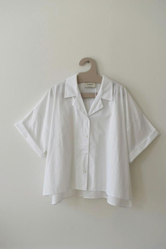  샤이나 모트 셔츠 프레데릭 탑