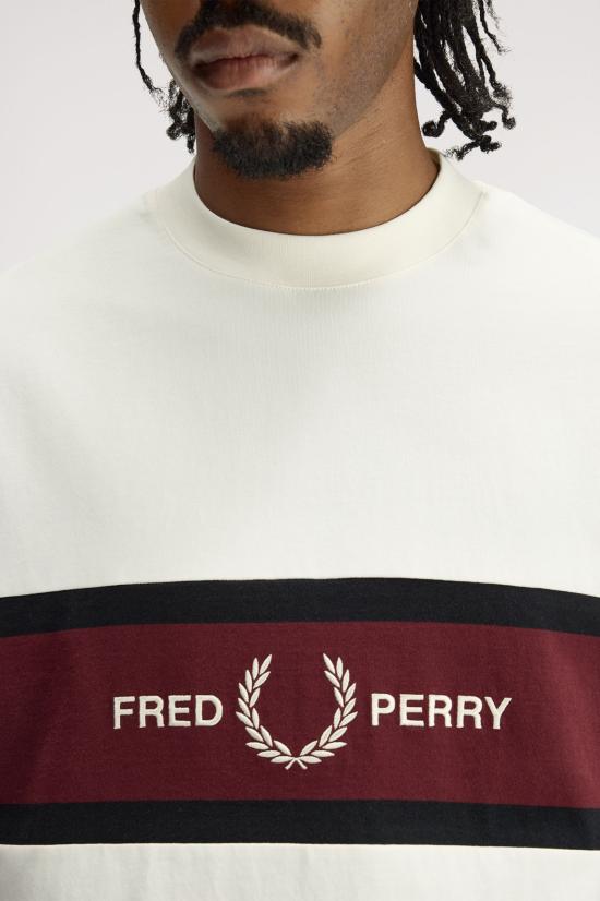 26SS 프레드페리 반팔 티셔츠 M2405 560 Ecru - FRED PERRY