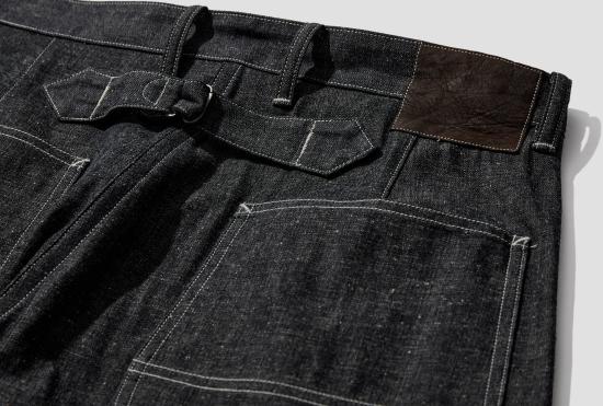 26SS 타이가 타카하시 스트레이트 팬츠 LOT.717 버클 장식 페인터 팬츠 - 생인디고 TTSS26717 - TAIGA TAKAHASHI