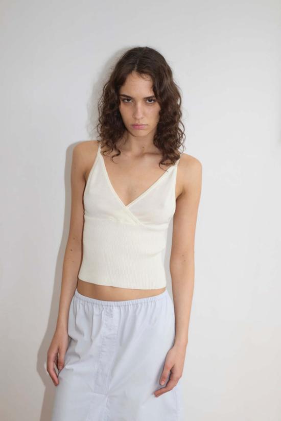  데이지 스튜디오 블라우스 Deiji Studios 크로스 패널 니트 탑