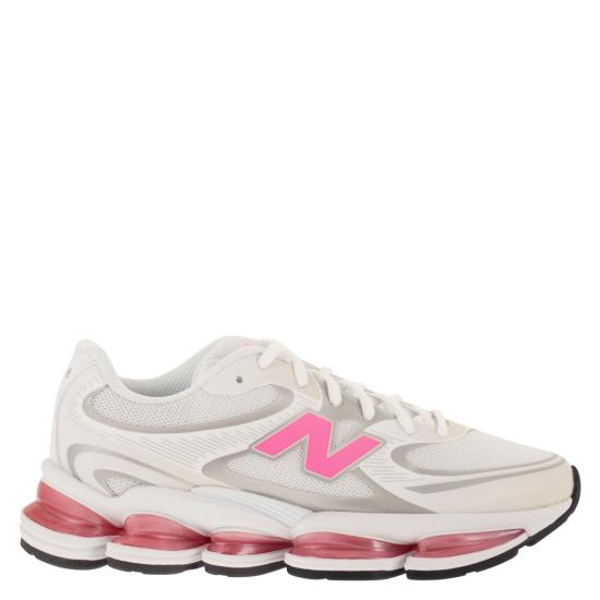 26SS 뉴발란스 스니커즈 U2000 WHITE PINK