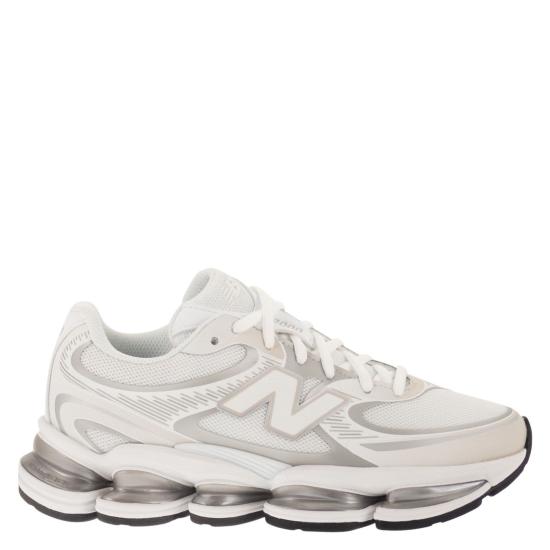 26SS 뉴발란스 스니커즈 U2000 WHITE