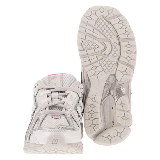 26SS [키즈] 뉴발란스 스니커즈 P1906 WHITE - NEW BALANCE