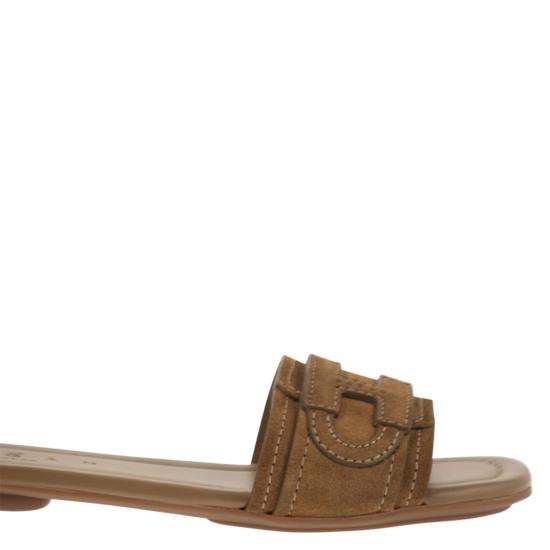 26SS 호간 뮬/슬리퍼 HXW6850GC20BTM COGNAC - HOGAN