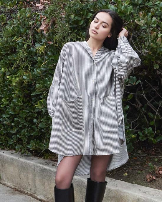  Athena Newton 블라우스 아테나 뉴턴 코튼 스모크  (탠 스트라이프 패턴)