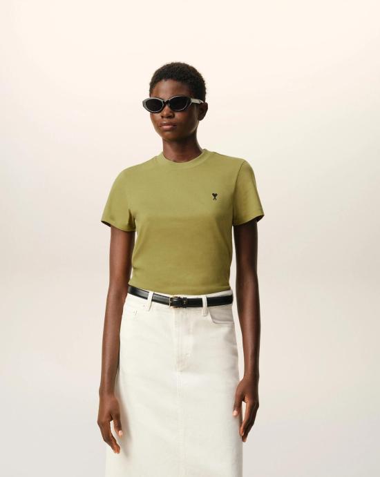 26SS 아미 스몰 하트 로고 코튼 크롭 티셔츠 FTS347724 A035 - AMI