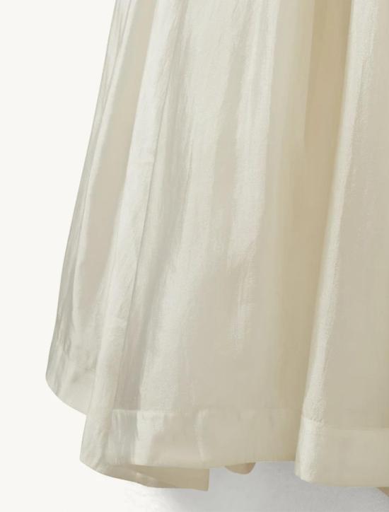  더 가먼트 롱 스커트 가먼트 길리안 볼륨  크림 - THE GARMENT