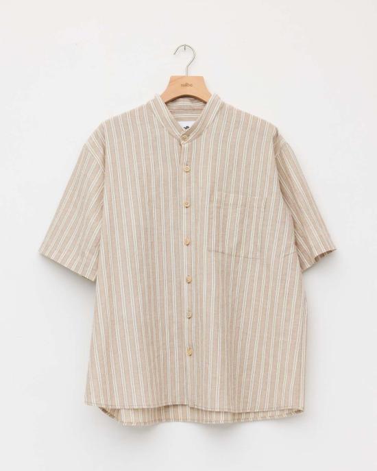  콜보 반팔 셔츠 밴드 칼라 이지  시나이 스트라이프 - COLBO