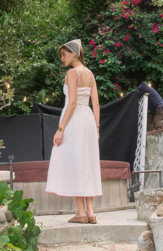  Moon River 롱 원피스 문 리버 스캘럽 엣지 레이스 트림 미디 드레스 에크루 - OTHER BRANDS