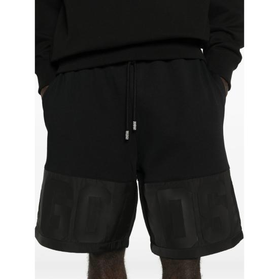 26SS 지씨디에스 숏팬츠 Z0MLQL230F004 BLACK - GCDS