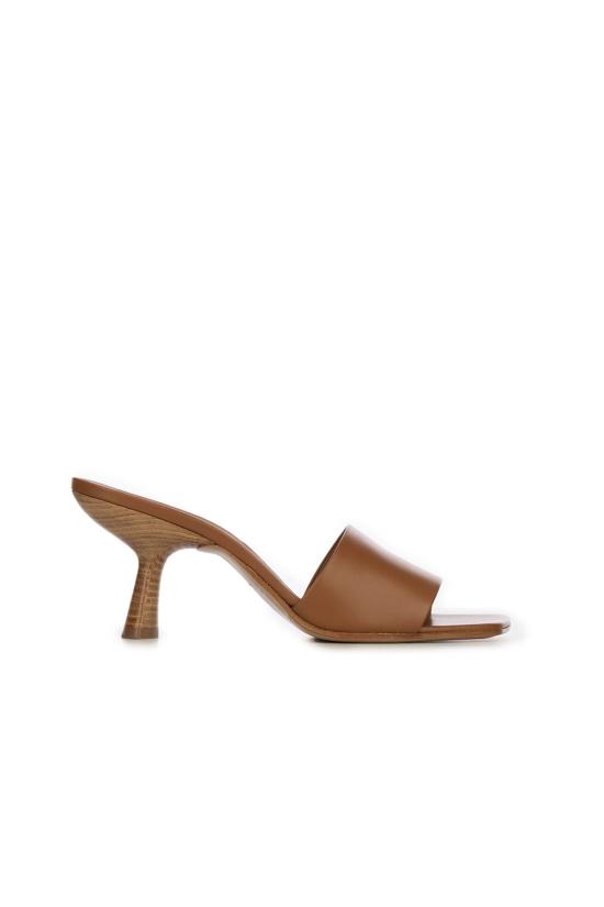 26SS 비치니 샌들 C600006 004 Cognac