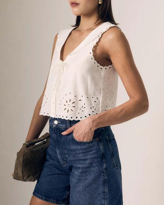  르장 블라우스 르 진 자수 아일렛 세일러 탑 - LE JEAN