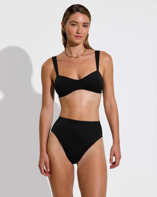  레프트 온 프라이데이 비키니 수영복 금요일에 라 플라주 정상에 남겨진 - LEFT ON FRIDAY