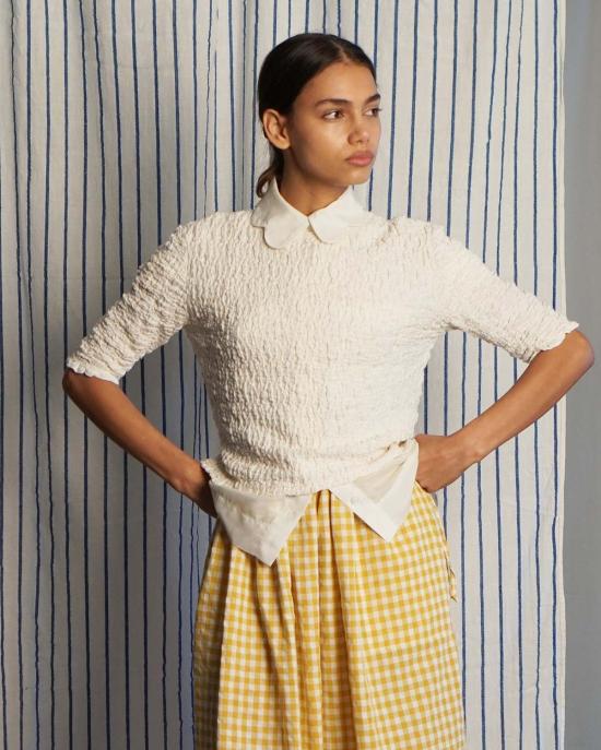  PROCHE 폴로 티셔츠 프로셰 스모크드 베이비 티 오프 화이트