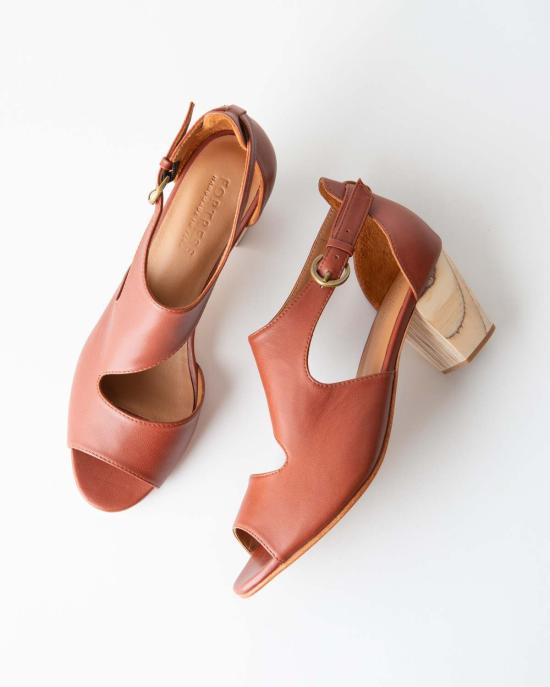  포트리스 샌들 빅토리아 나야 힐  시더 - FORTRESS