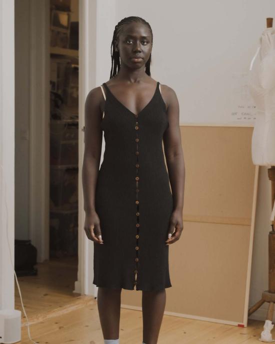  베이스레인지 미디 원피스 베이스렌지 오데르 드레스 - BASERANGE