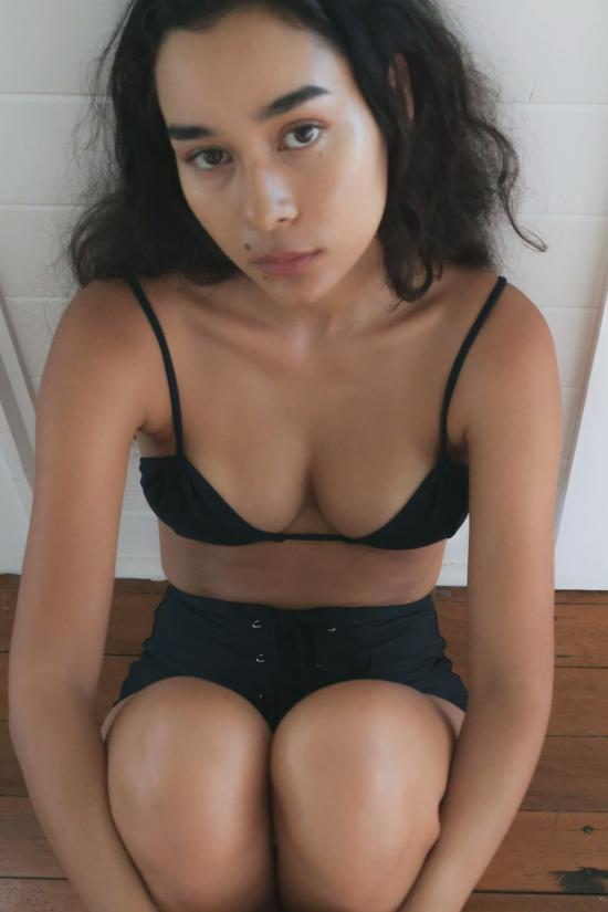  마레 퍼페투아 비키니 수영복 마레 페르페투아 더 트립 탑 젯 블랙 - MARE PERPETUA