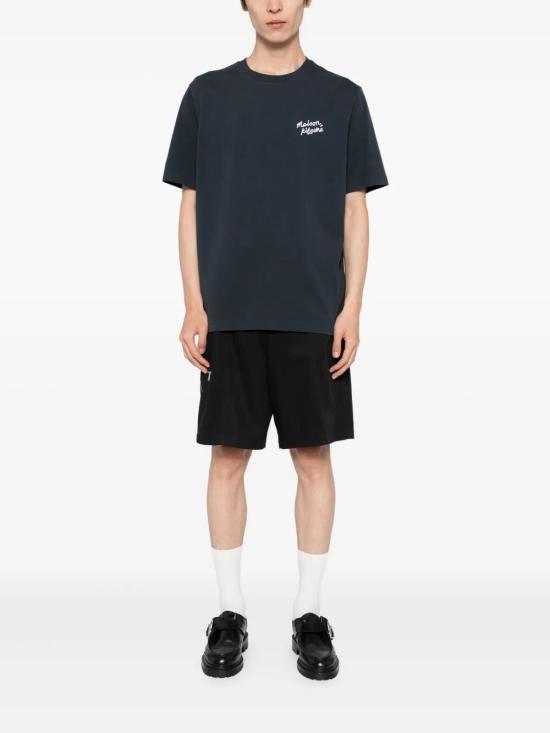 26SS 메종키츠네 핸드라이팅 컴포트 티셔츠 MM00126KJ7025 0414 CLASSIC NAVY WHITE - MAISON KITSUNE