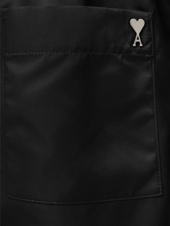 26SS 아미 나일론 엘라스티케이티드 웨이스트 아미 드 하트 스터드 쇼츠 HSO833 PA0037001 Black - AMI