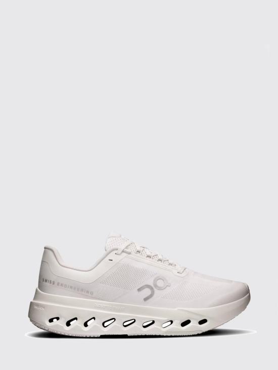 26SS 온 러닝 스니커즈 3WE30051200 White