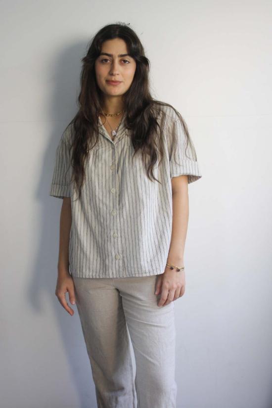  머틀 블라우스 젬마  프렌치 티킹 - MYRTLE