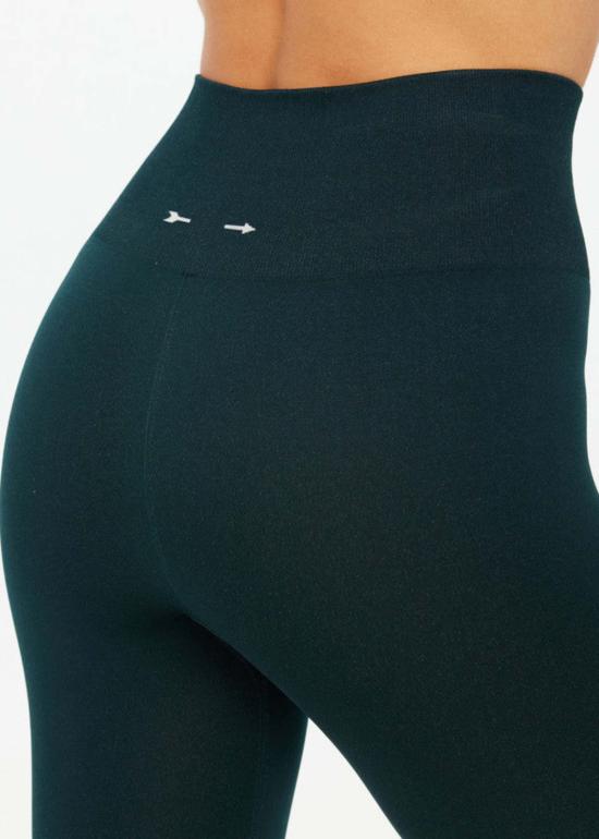  더 업사이드 레깅스 업사이드 폼 심리스 25인치 미디 팬츠 레이싱 그린 - THE UPSIDE