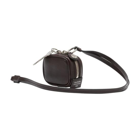 26SS 아크네 스튜디오 클러치/파우치 CG0304ADN BROWN - ACNE STUDIOS