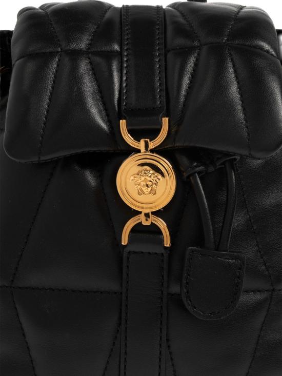 26SS 베르사체 클레이오 퀼티드 나파 백팩 10222081A129751B00V BLACK - VERSACE