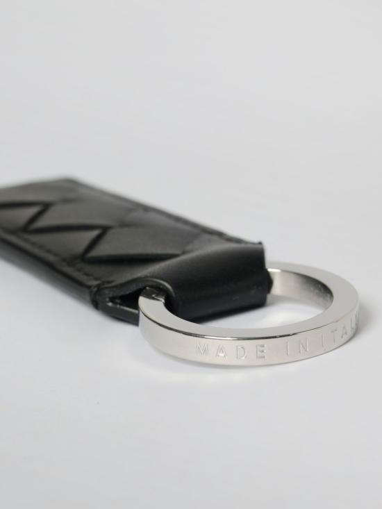 26SS 보테가베네타 인트레치아토 탭 키링 800553V2HL0 8803 Black - BOTTEGA VENETA