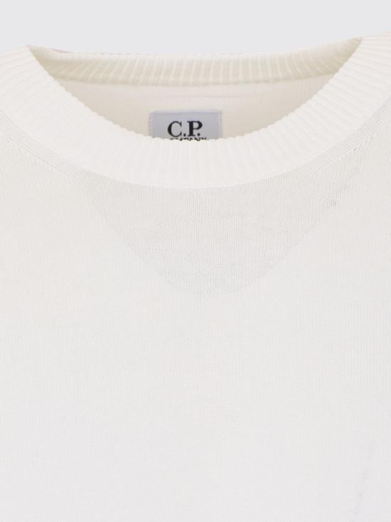 26SS 씨피 컴퍼니 코튼 크레이프 크루넥 렌즈 스웨터 20CMKN105A006323O 103 White - C.P. COMPANY