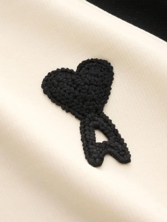 26SS 아미 후드 티셔츠 USW781747 1360 BLANC CREMENOIR 1360 BLANC CREME NOIR - AMI