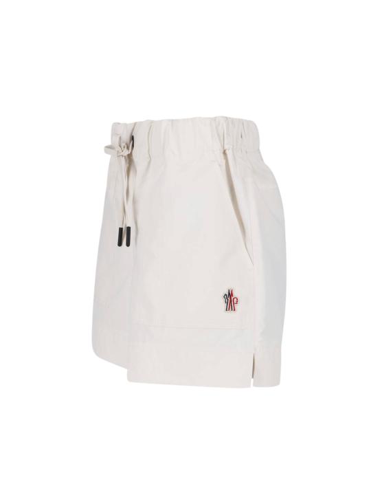 26SS 몽클레어 숏팬츠 098 2B000 05 597SL 050 White - MONCLER