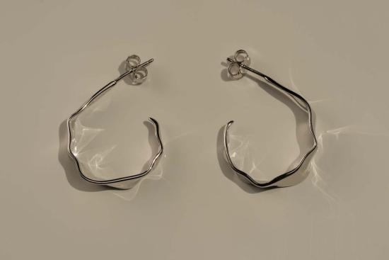  Milk & Rose 이어링 밀크 앤 로즈 해머드 후프 - OTHER BRANDS