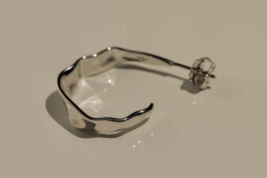  Milk & Rose 이어링 밀크 앤 로즈 해머드 후프 - OTHER BRANDS