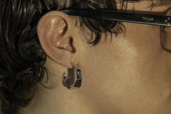  Milk & Rose 이어링 밀크 앤 로즈 해머드 후프 - OTHER BRANDS