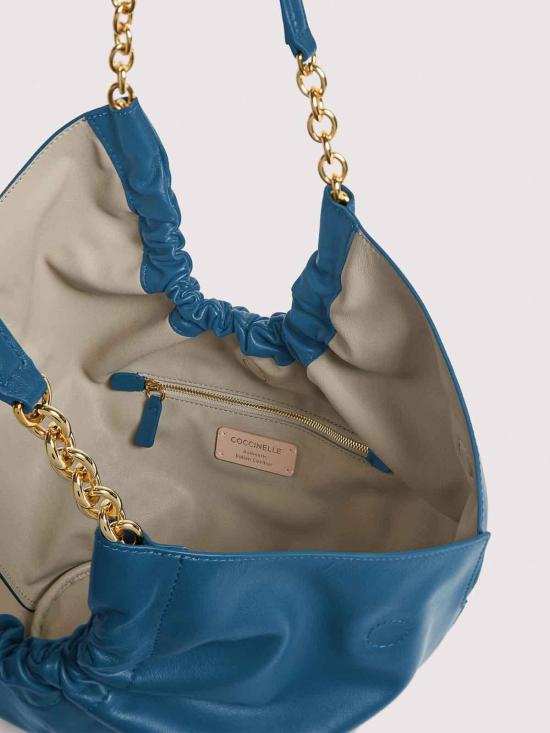 26SS 코치넬리 숄더백 E1U5F110201B27 Dark Wash - COCCINELLE