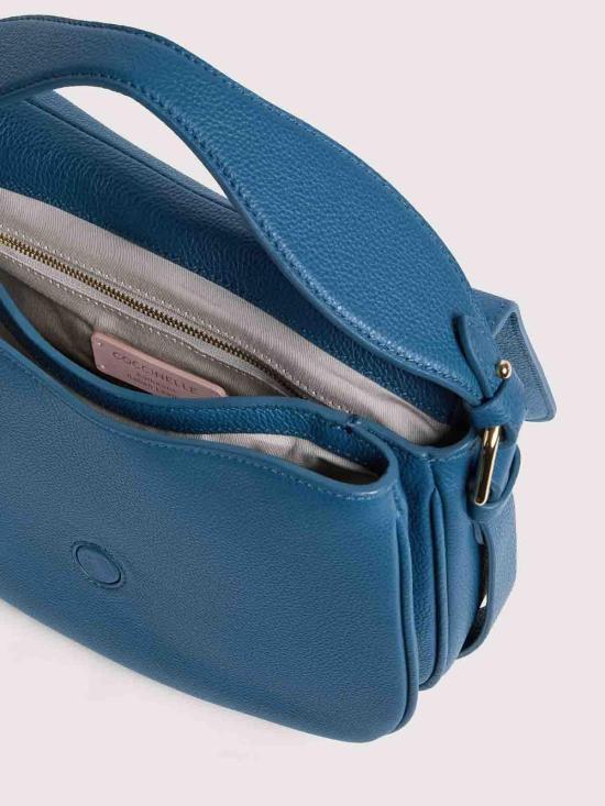 26SS 코치넬리 숄더백 E1U7F180101B27 Dark Wash - COCCINELLE