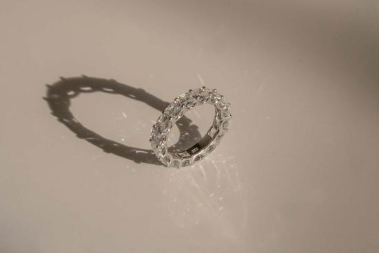  Milk & Rose 반지 밀크 앤 로즈 스퀘어 컷 크리스탈 링 - OTHER BRANDS