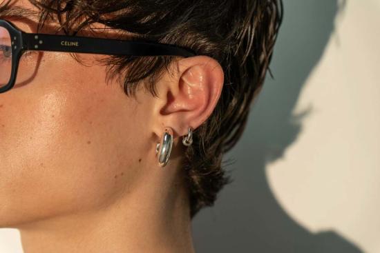  Milk & Rose 이어링 밀크 & 로즈 크레센트 후프 - OTHER BRANDS