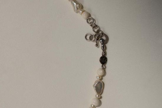  Milk & Rose 목걸이/팬던트 저희 매장에서는 바다에서 갓 건져 올린 진주 목걸이를 판매합니다. - OTHER BRANDS