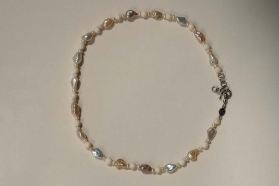  Milk & Rose 목걸이/팬던트 저희 매장에서는 바다에서 갓 건져 올린 진주 목걸이를 판매합니다. - OTHER BRANDS