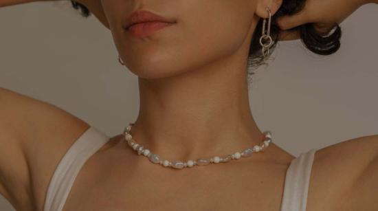  Milk & Rose 목걸이/팬던트 저희 매장에서는 바다에서 갓 건져 올린 진주 목걸이를 판매합니다. - OTHER BRANDS