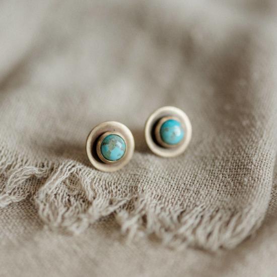  Commonform 이어링 일반형 긴팔원숭이 스터드 귀걸이